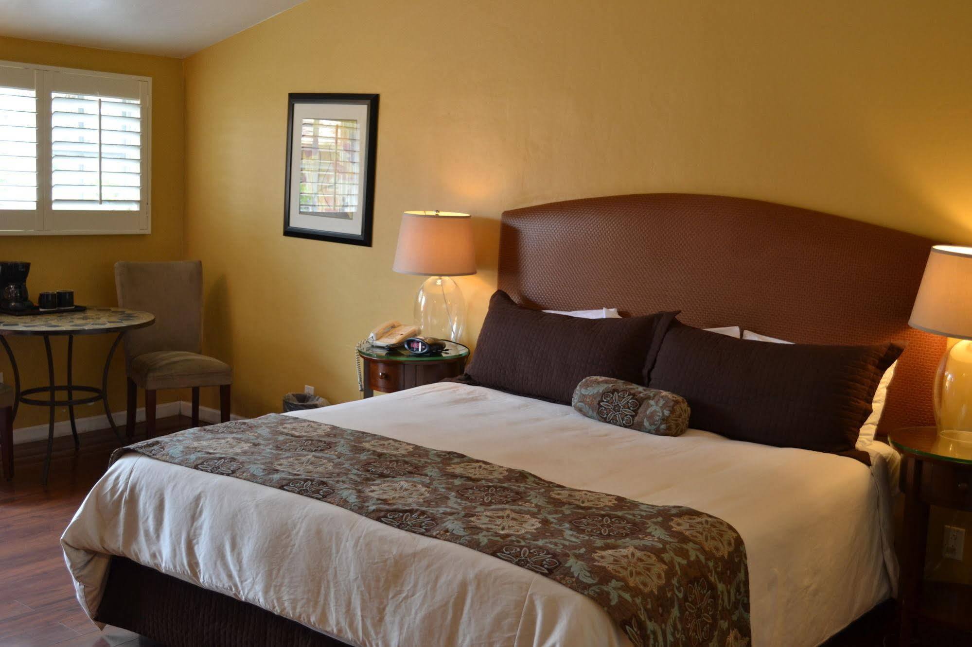 Sunset Hotel Pacific Grove